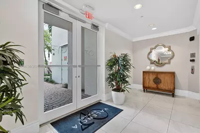 650 Valencia Ave #302, Coral Gables, FL 33134 - Photo 6