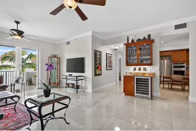 650 Valencia Ave #302, Coral Gables, FL 33134 - Photo 12