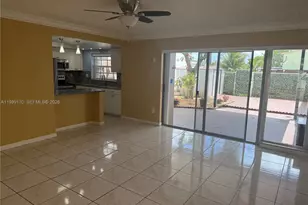 1486 W 72nd St, Hialeah, FL 33014 - Photo 8