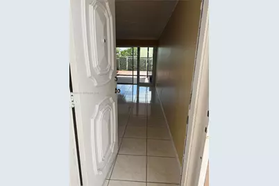 1486 W 72nd St, Hialeah, FL 33014 - Photo 6
