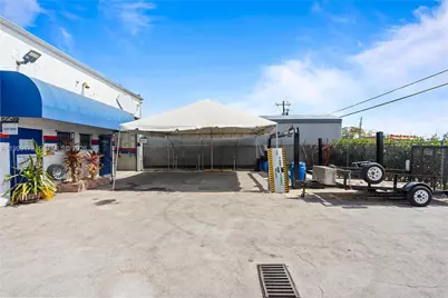 10501 SW 185th Ter, Cutler Bay, FL 33157 - Photo 2