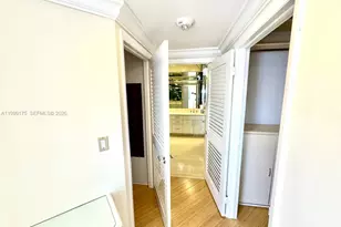 2000 Island Blvd, Aventura, FL 33160 - Photo 40