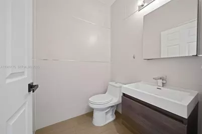 11613 NW 78th St, Doral, FL 33178 - Photo 12