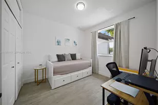 11613 NW 78th St, Doral, FL 33178 - Photo 20