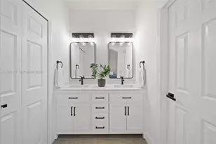 11613 NW 78th St, Doral, FL 33178 - Photo 16