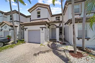 11613 NW 78th St, Doral, FL 33178 - Photo 2