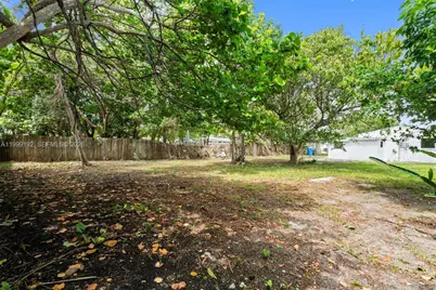 4520 SW 33rd Dr, West Park, FL 33023 - Photo 22