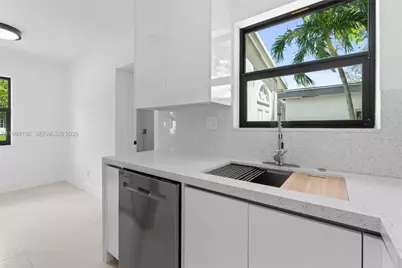 4520 SW 33rd Dr, West Park, FL 33023 - Photo 12