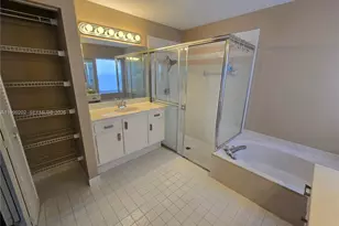 18341 NW 10th St, Pembroke Pines, FL 33029 - Photo 14