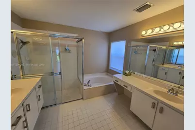 18341 NW 10th St, Pembroke Pines, FL 33029 - Photo 12