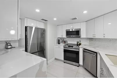 3000 E Sunrise Blvd #14C, Fort Lauderdale, FL 33304 - Photo 18