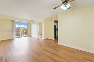 4801 NW 7th St, Miami, FL 33126 - Photo 12