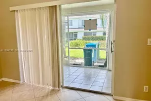 16648 Hemingway Dr, Weston, FL 33326 - Photo 10