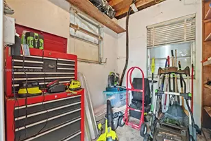 1395 NE 177th St, North Miami Beach, FL 33162 - Photo 20