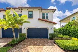 11778 SW 13th Ln, Pembroke Pines, FL 33025 - Photo 1