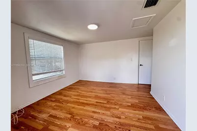 719 Glenn Pkwy #2, Hollywood, FL 33021 - Photo 1