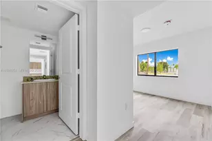 175 NW 160th St, North Miami Beach, FL 33169 - Photo 10