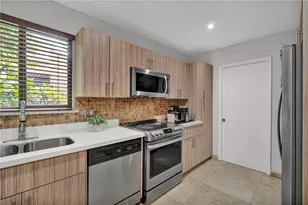 3996 Estepona Ave, Doral, FL 33178 - Photo 16