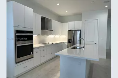 8037 NW 46th Ter, Doral, FL 33166 - Photo 4