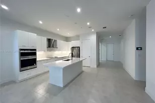 8037 NW 46th Terrace, Doral, FL 33166 - Photo 2