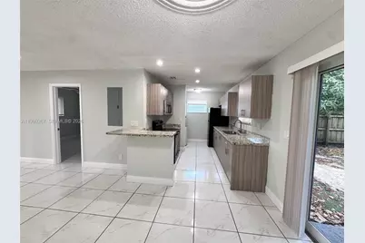 206 NW 5th Ave, Dania Beach, FL 33004 - Photo 4