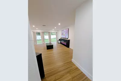 17088 NW 19th St, Pembroke Pines, FL 33028 - Photo 8