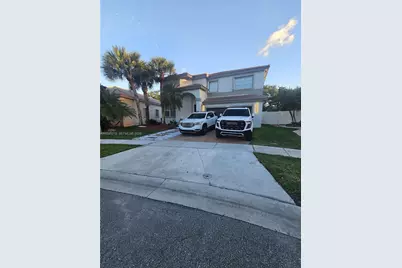 17088 NW 19th St, Pembroke Pines, FL 33028 - Photo 2