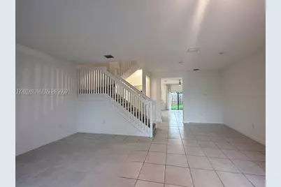 20800 NE 5th Ct, Miami, FL 33179 - Photo 2