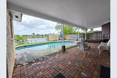 11661 NW 31st Pl, Sunrise, FL 33323 - Photo 18