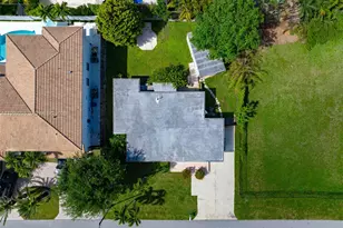 261 188th St, Sunny Isles Beach, FL 33160 - Photo 32