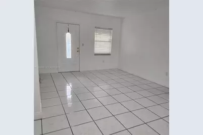 3325 S Lake Dr, Miami, FL 33155 - Photo 8