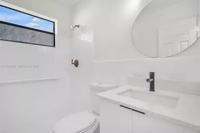 7022 SW 19th Ct, North Lauderdale, FL 33068 - Photo 12