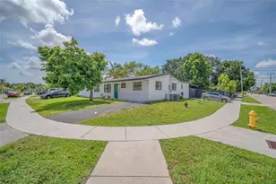 7022 SW 19th Ct, North Lauderdale, FL 33068 - Photo 32