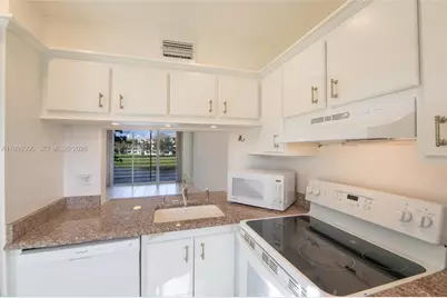 9311 Orange Grove Dr #211, Davie, FL 33324 - Photo 4
