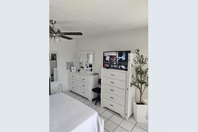 130 W 13th St #9, Hialeah, FL 33010 - Photo 6