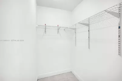 685 W Park Dr #206-11, Miami, FL 33172 - Photo 20