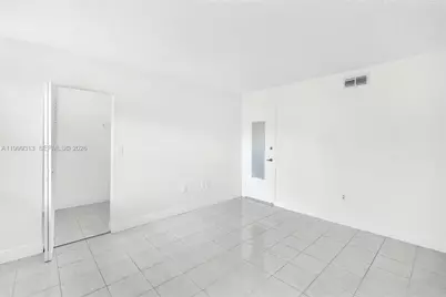 685 W Park Dr #206-11, Miami, FL 33172 - Photo 26
