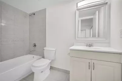 685 W Park Dr #206-11, Miami, FL 33172 - Photo 28