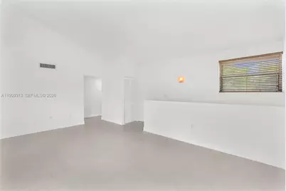 685 W Park Dr #206-11, Miami, FL 33172 - Photo 12