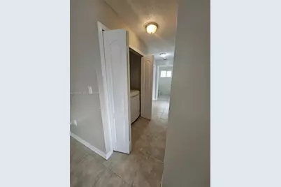 2527 W 76th St #208, Hialeah, FL 33016 - Photo 8
