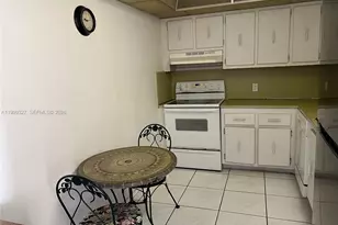 20335 W Country Club Dr, Aventura, FL 33180 - Photo 14