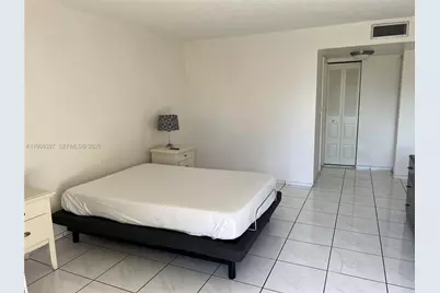 20335 W Country Club Dr #206, Aventura, FL 33180 - Photo 16