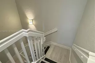 11601 NW 89th St, Doral, FL 33178 - Photo 16