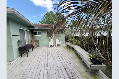 1581 SW 27th Ter, Fort Lauderdale, FL 33312 - Photo 4