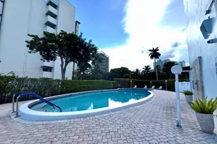 300 Diplomat Parkway, Hallandale Beach, FL 33009 - Photo 22