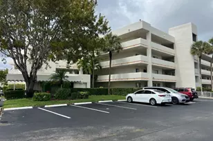 3186 Via Poinciana, Lake Worth, FL 33467 - Photo 26