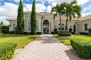 4950 E Sterling Rnch Cir, Davie, FL 33314 - Photo 2