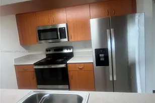 816 NW 11th St, Miami, FL 33136 - Photo 4