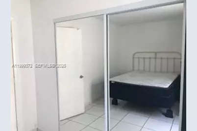 323 Washington Ave #4, Miami Beach, FL 33139 - Photo 10