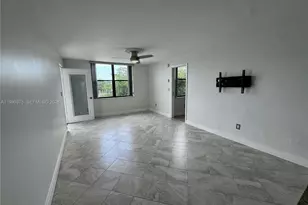14415 N Kendall Dr, Miami, FL 33186 - Photo 2